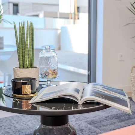 Marant Near The Beach- Free Parking *