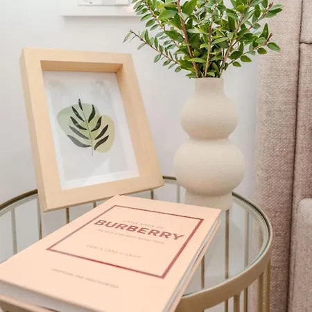 Marant Near The Beach- Free Parking