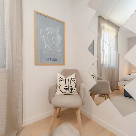 Marant Near The Beach- Free Parking