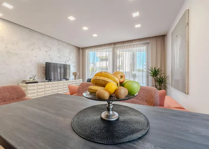 Marant Near The Beach- Free Parking