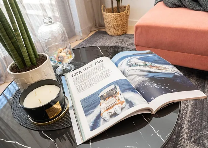 Marant Near The Beach- Free Parking