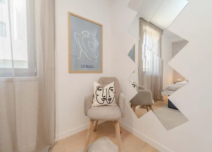 Marant Near The Beach- Free Parking